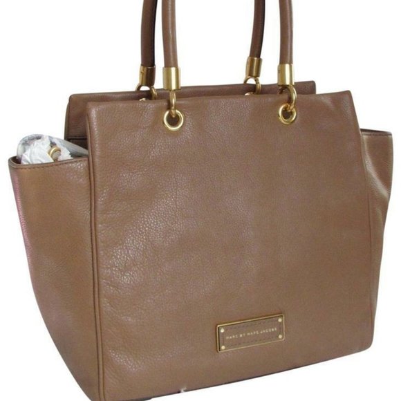 MARC JACOBS TOO HOT TO HANDLE BENTLEY TAN BROWN ITALIAN LEATHER TOTE BAG *NWT* - Picture 1 of 8
